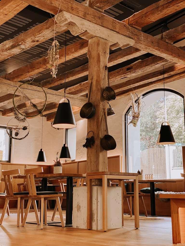 צוסמרסהאוזן Hotel & Restaurant Posthalterei מסעדה תמונה